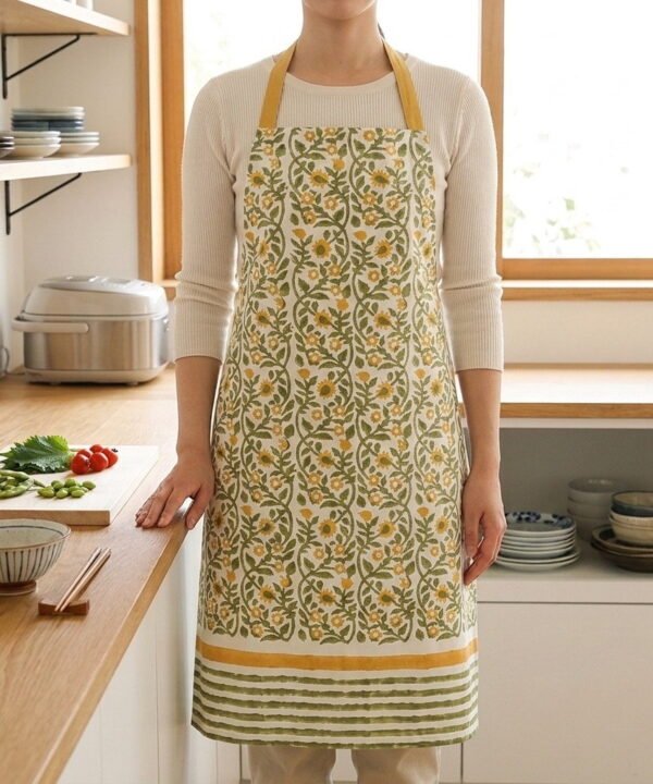 Sandstone, Oat & Snow Bib Apron