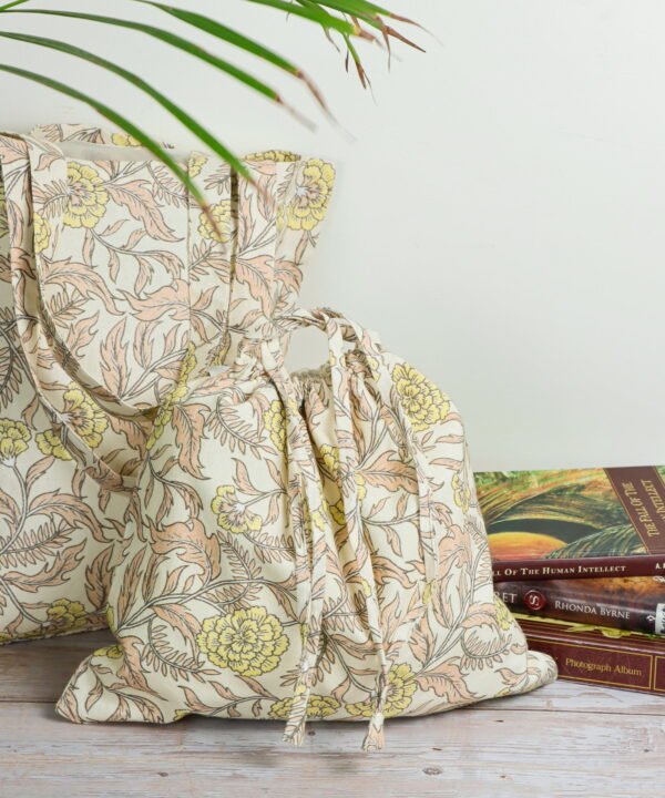 Chalk, Oat & Sandstone Drawstring Pouch